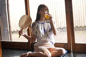 Mùa hè buồn chán ở quê phang người vợ nhà sát bên thiếu thốn vì lấy ông xã già